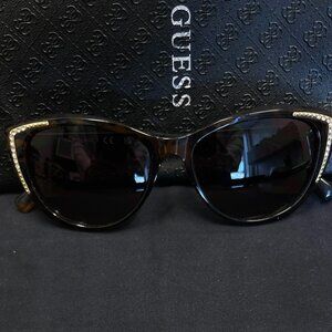 NEW! GUESS Cat Eye Sunglasses Tortoiseshell Brown Gradient Lens w/Crystal Detail